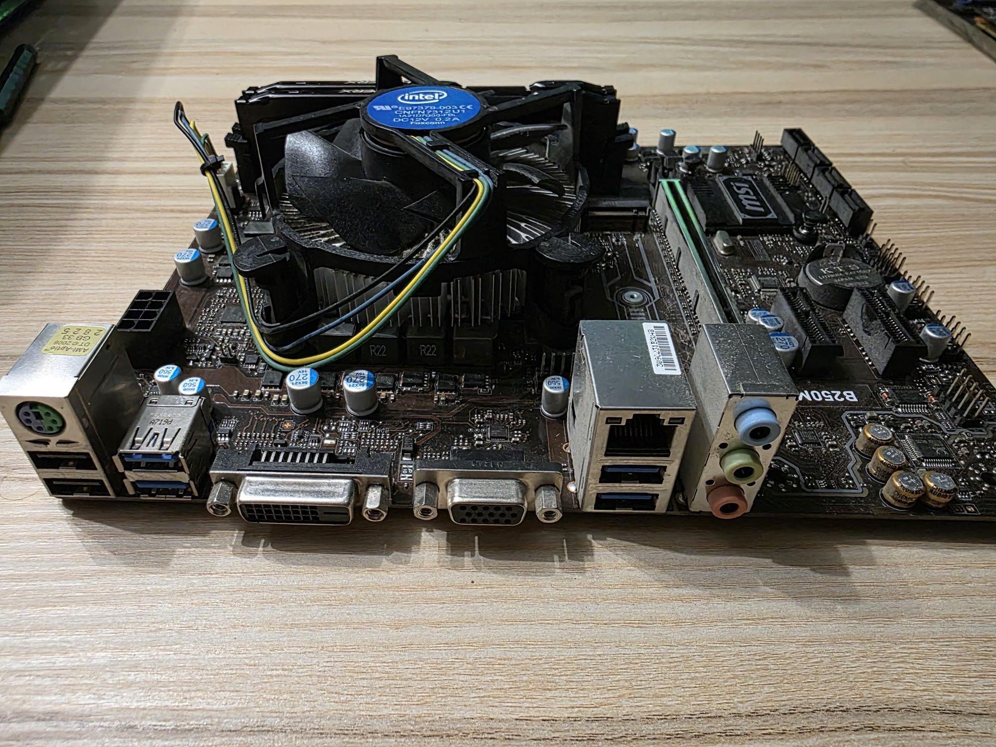 Kit placa de baza MSI