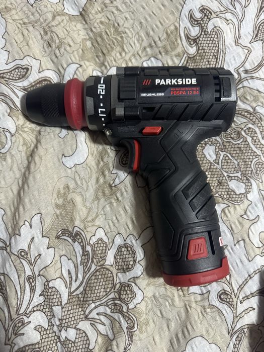 3 seturi noi parkside performance bormasina 12v