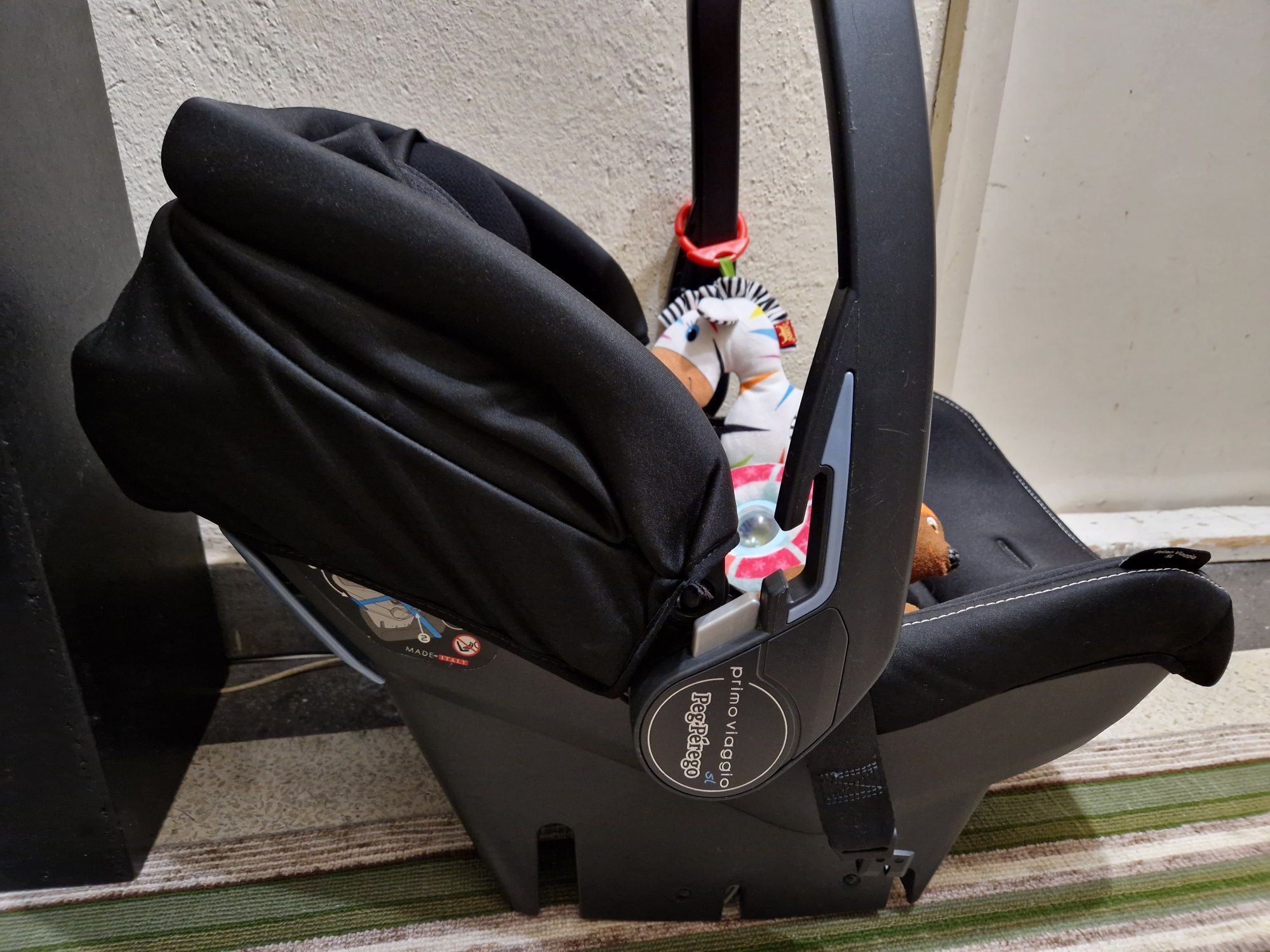 Количка Peg Perego Book Plus S 3в1 и Isofix база за автомобил