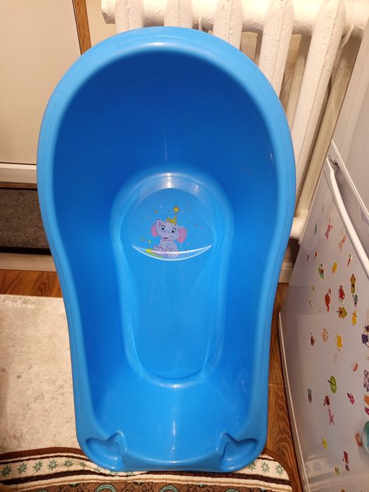 Отдам бесплатно детский тазик