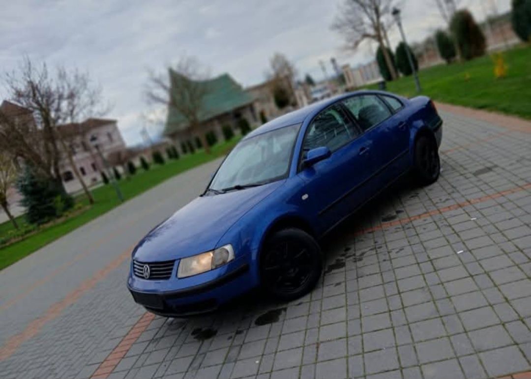 Volkswagen Paasat înmatriculat în România 

1.6 Benzină 

Acceptăm pla