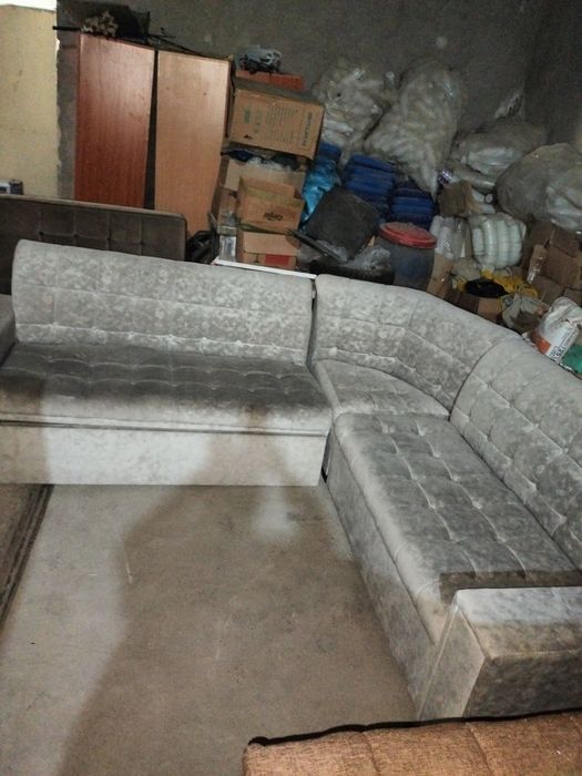 Ugalok sotiladi stolsiz