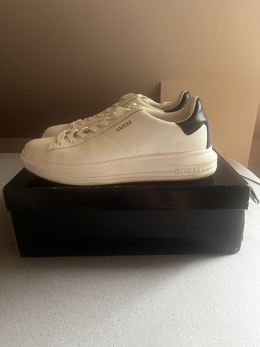 Guess Sneakers elegant