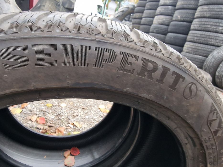 Anvelope 225/45R18 marca Semperit, M+S, DOT 2024,6 mm