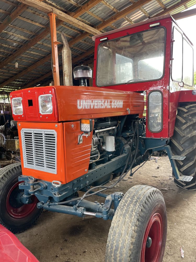 Vând tractor U650