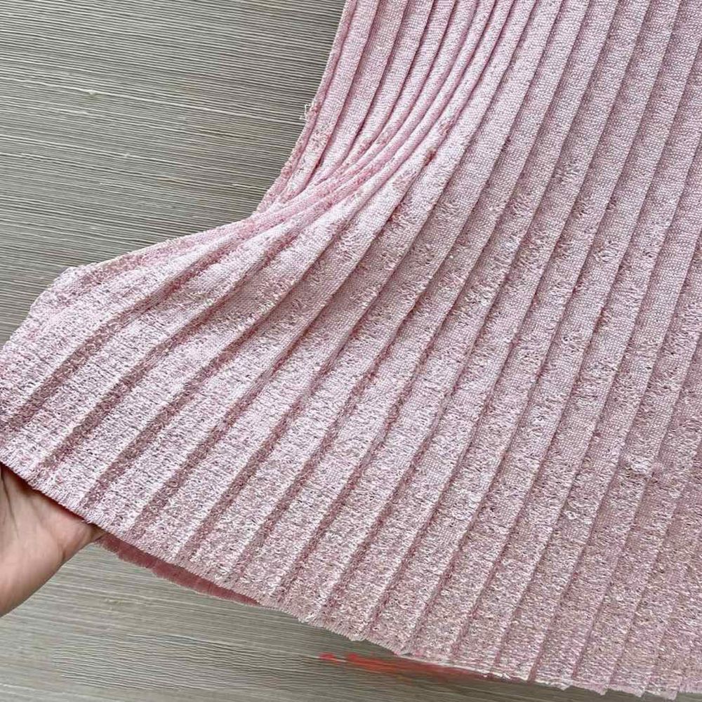 Chanel ОРИГИНАЛЕН комплект– жакет и пола, елегантен костюм, розов цвят