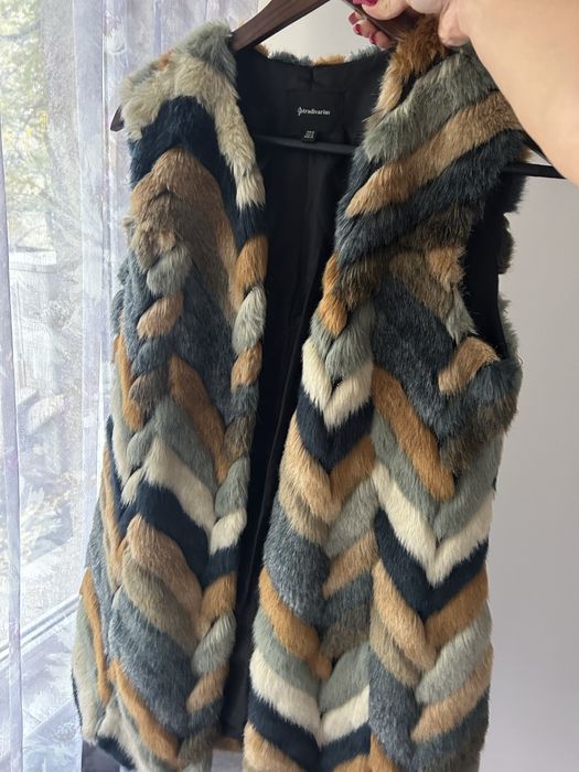 Дамски елек от изкуствен косъм Stradivarius