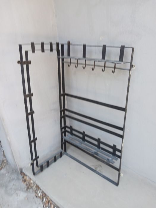 Две единични легла с рамки