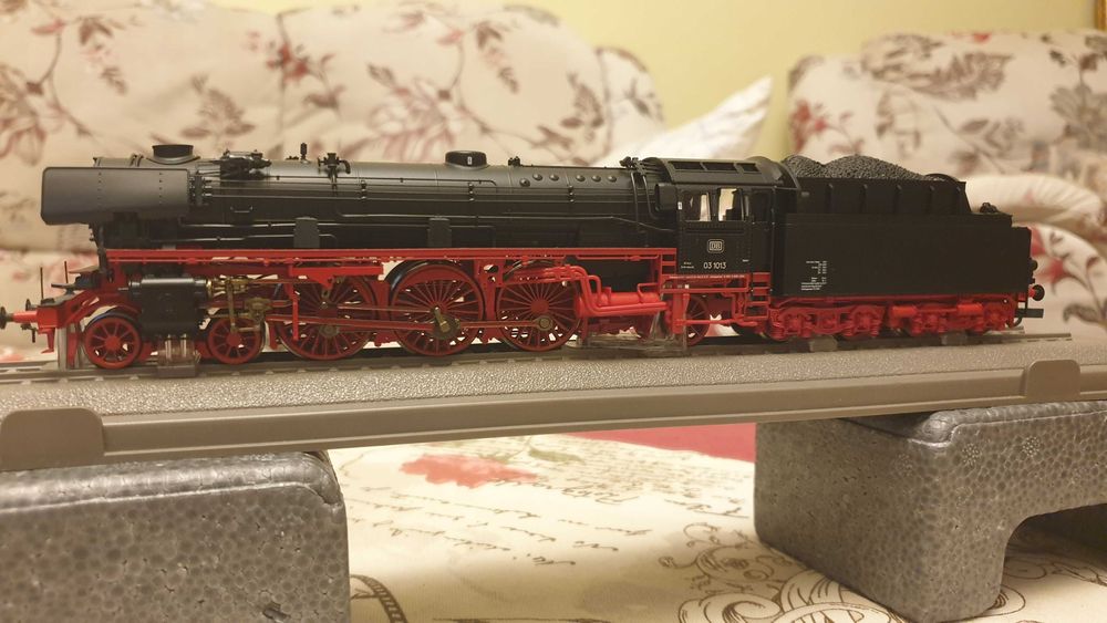 Vând locomotiva Roco HO 72217