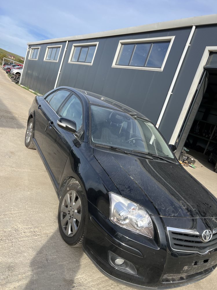 Vand bara fata capota usi haion motor 1.8 benzina toyota avensis