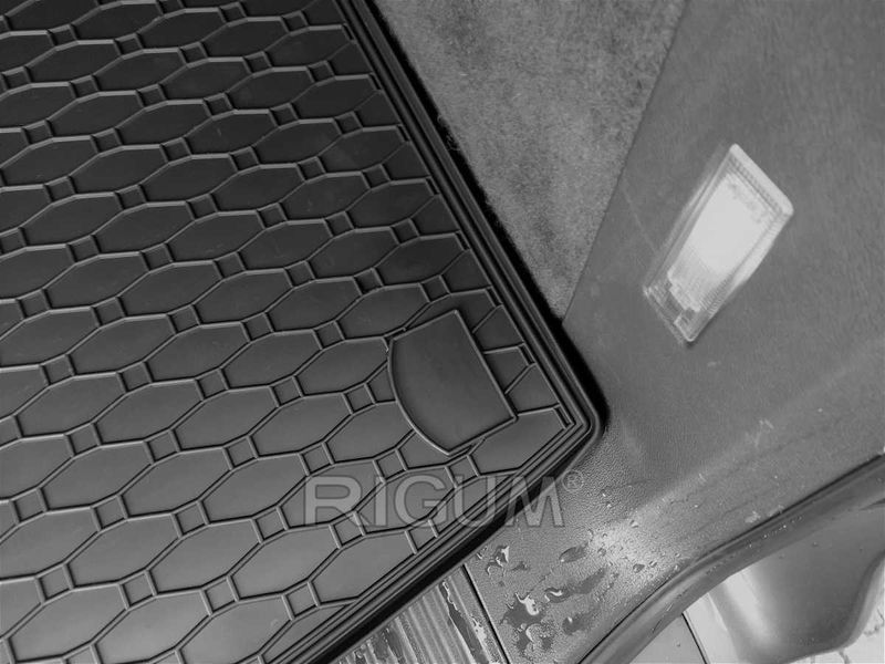 Гумени стелки и багажник VW TOUAREG PORSCHE CAYENNE от 2002 до 2010г.