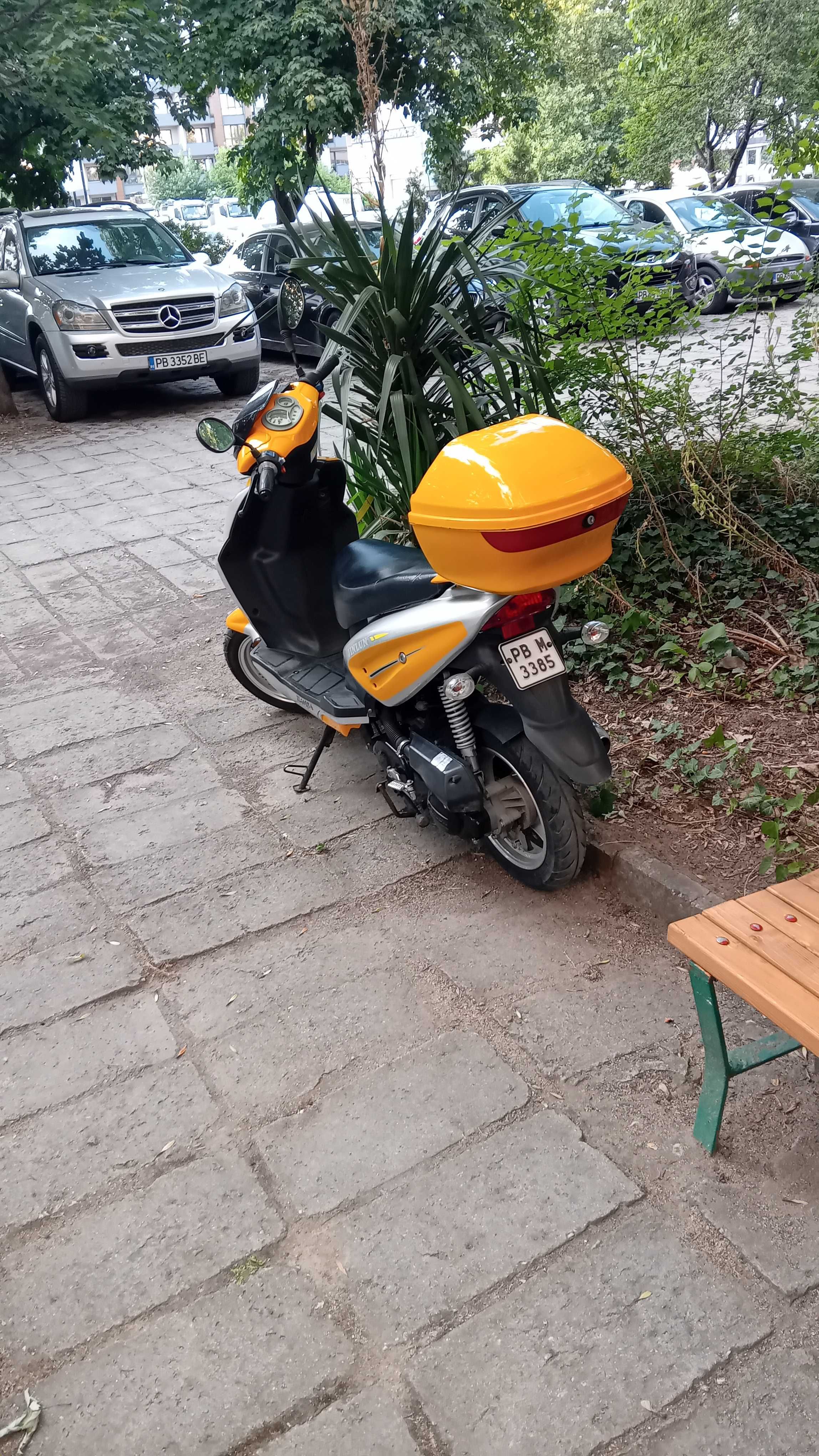 Продавам скутер JINLUN 50