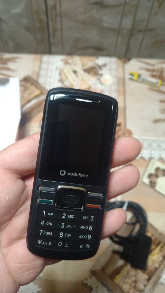 Telefon cu butoane