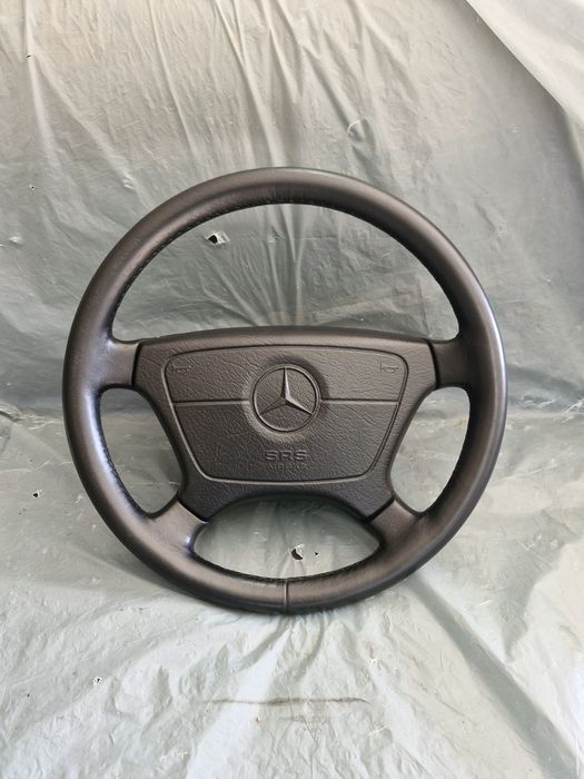 Волан за Мерцедес 124