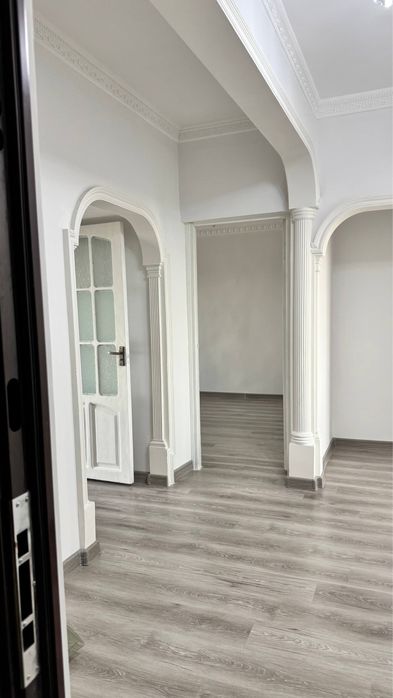 Мирзо Улугбек Район, Корасув 6 бозорча