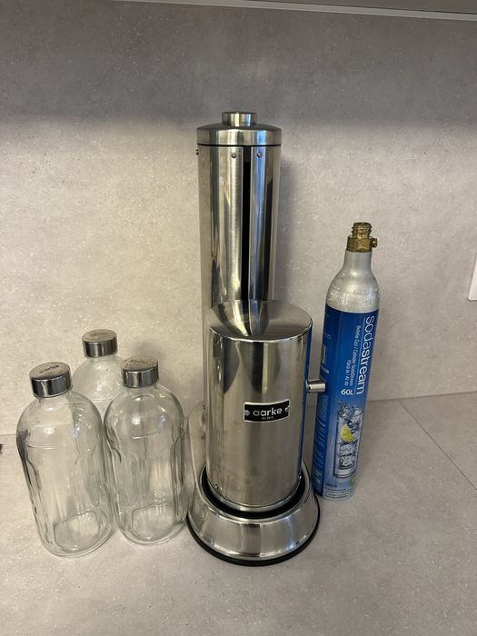 Aarke carbonator PRO cu butelie plină Sodastream