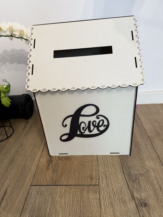 Casuta pentru dar nunta