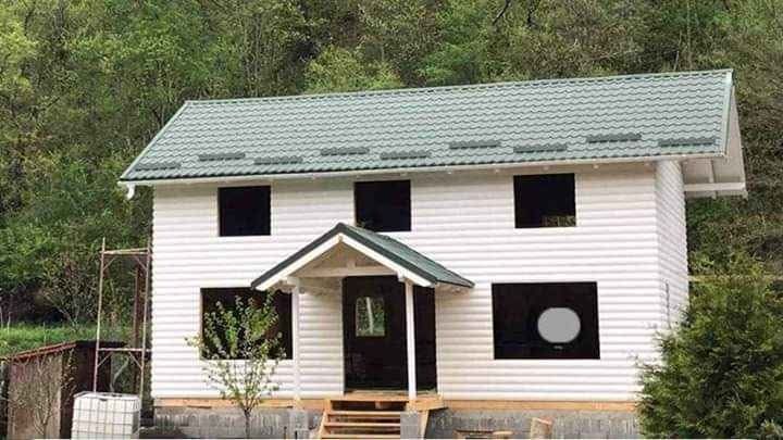 Vând și realizez case pe structura metalica