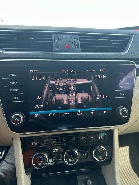 Skoda Superb Laurin & Klement DSG7 190hp