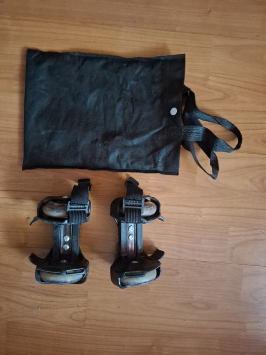 Ролики для обуви регулируется по размеру