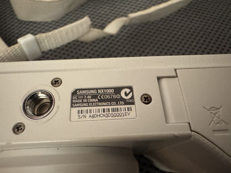 Camera Samsung NX1000, 20.3MP, + Obiectiv 20-50mm