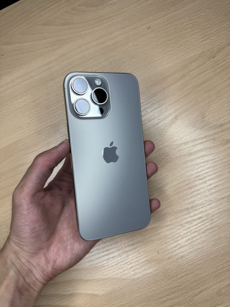 iPhone 15 Pro Max ideal