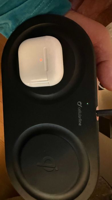 Двойно безжично зарядно; смартфон, часовник, слушалки. Wireless charge