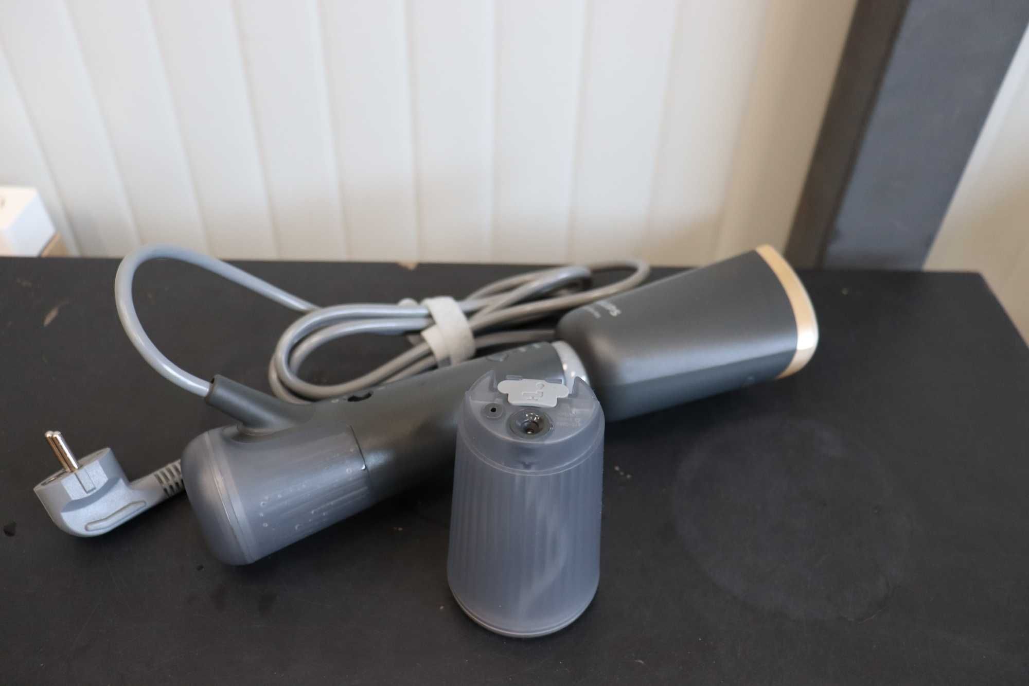 Преносима вертикална ютия Philips Series 5000 бързо нагряване STH5030
