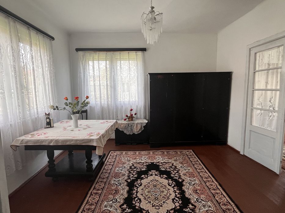 Casa de vanzare- Campulung Muscel- pozitie excelenta, cartier linistit