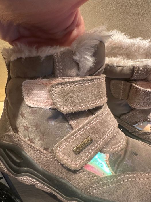 Детски апрески и боти