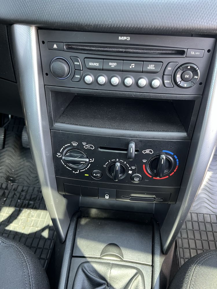 Peugeot 207 1.6 VTi 120CP | AC funcțional | Acte Olanda COC