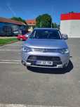 Mitsubishi Outlander Mitsubishi Outlander 2015, 4x4, 7 locuri, Automata, Piele