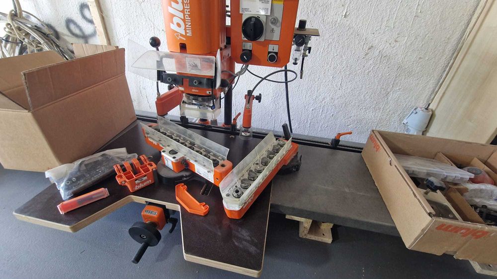 Blum Minipress P