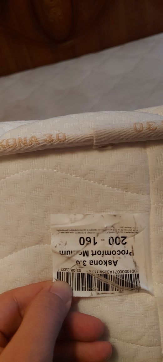 Продам спальню с матрасом