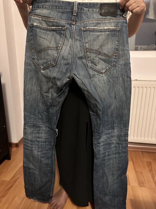 Blugi rupti impecabili