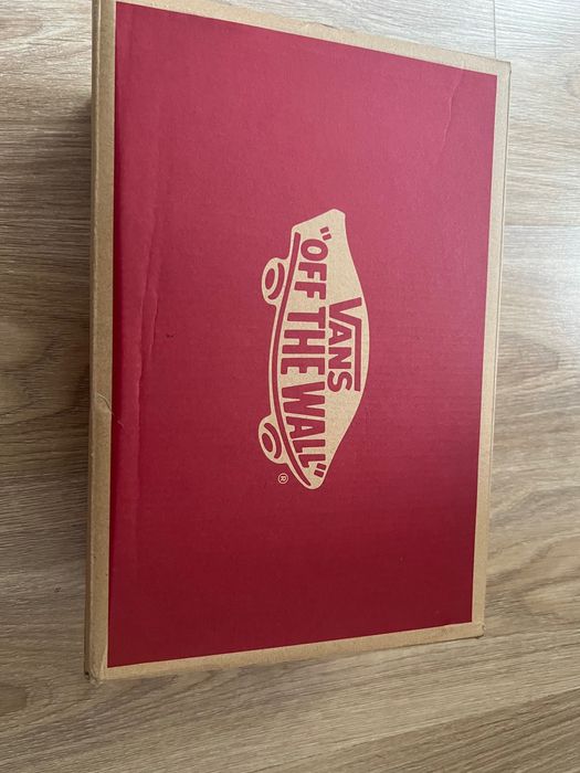 Обувки VANS SK8-HI