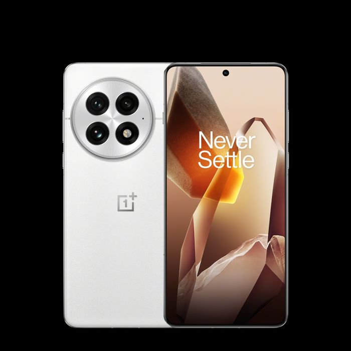 OnePlus 13 Srochna sotiladi holati alo 12/256 Full komplekt 630$