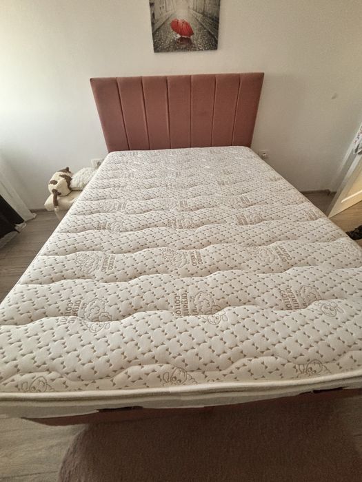 saltea noua, in conditii excelente