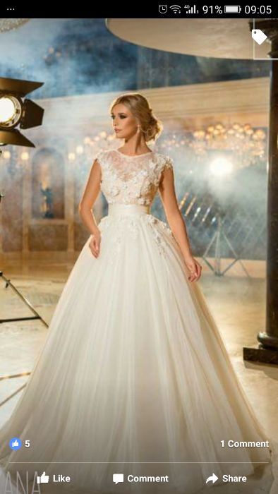 OCAZIE, IEFTIN Vand Rochie SUPERBA de mireasa colectia MIRANDI