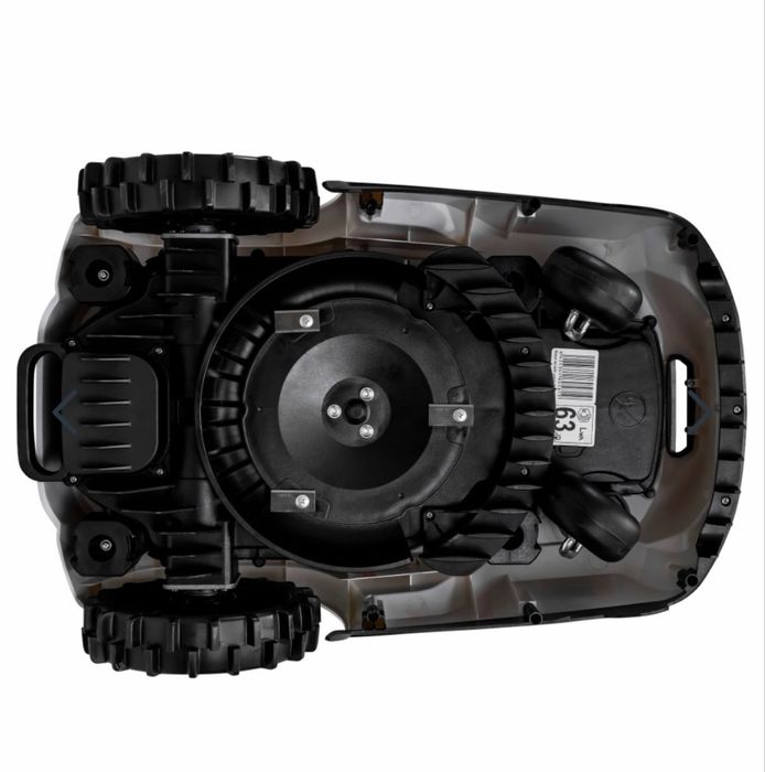 robot tuns gazonul / gradina