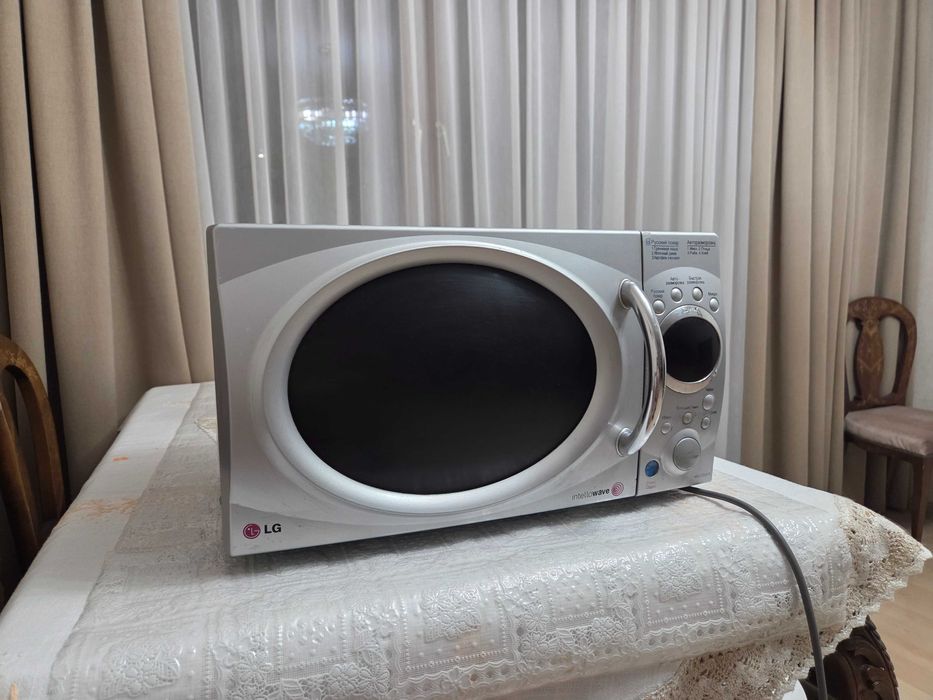 Продам микроволновку б/у