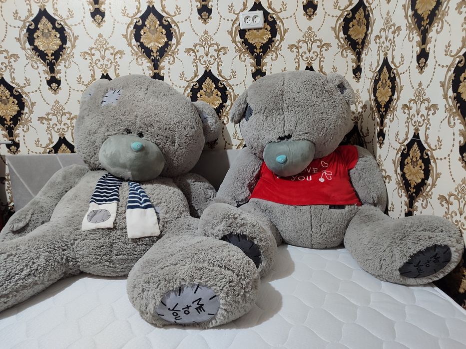 Продается 2 штуки Мишка Тедди рост 150 см.