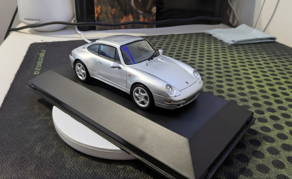 Macheta Porsche 911 Carrera 4S 1:43