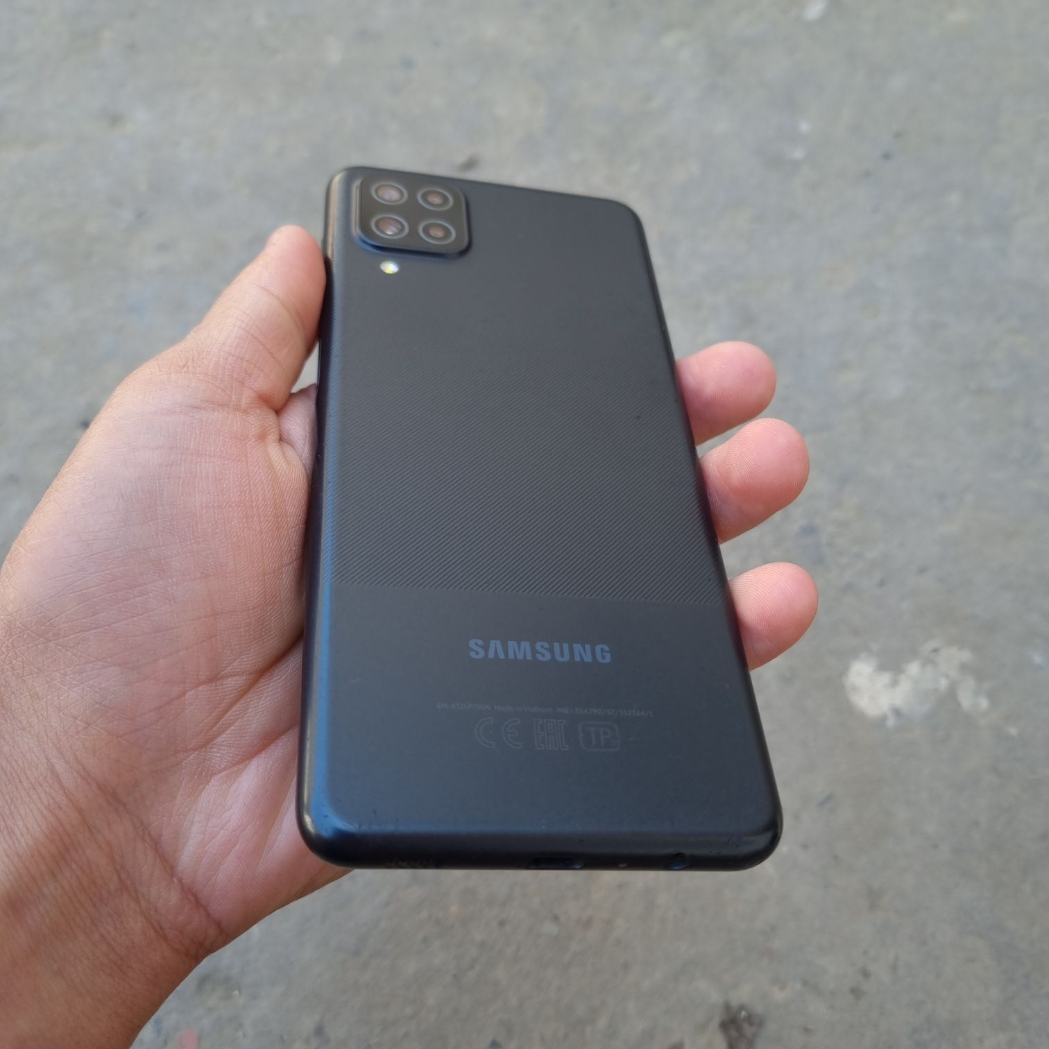 Samsung Galaxy A12 sotiladi