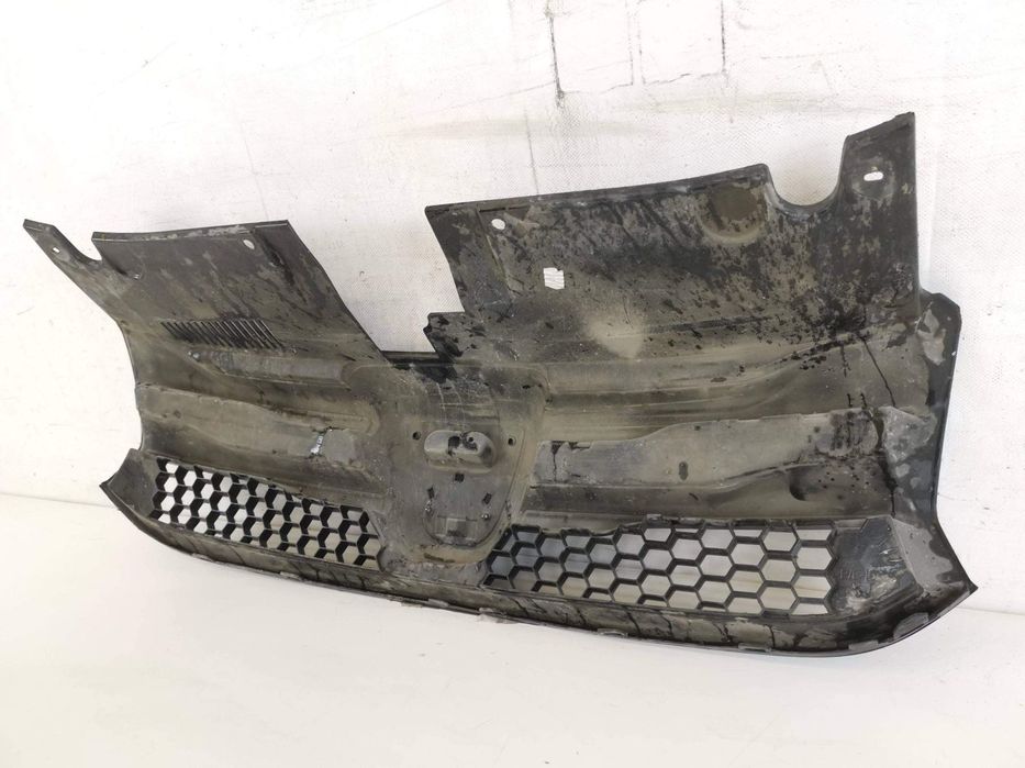 Grila Radiator Dacia  Logan 2 2013 2014 2015 2016 Originala In Stare B