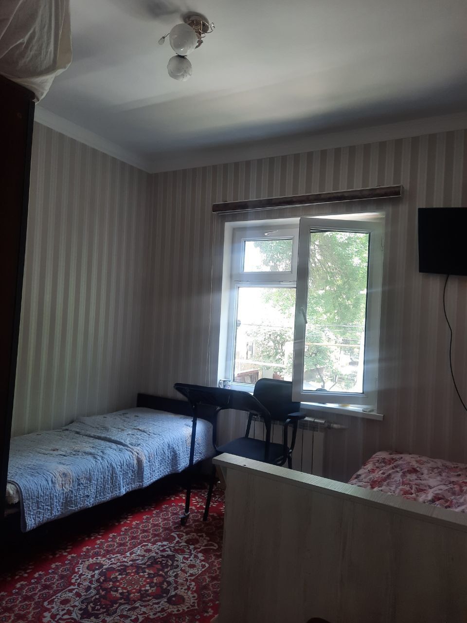 4 xonali Kvartira sotiladi