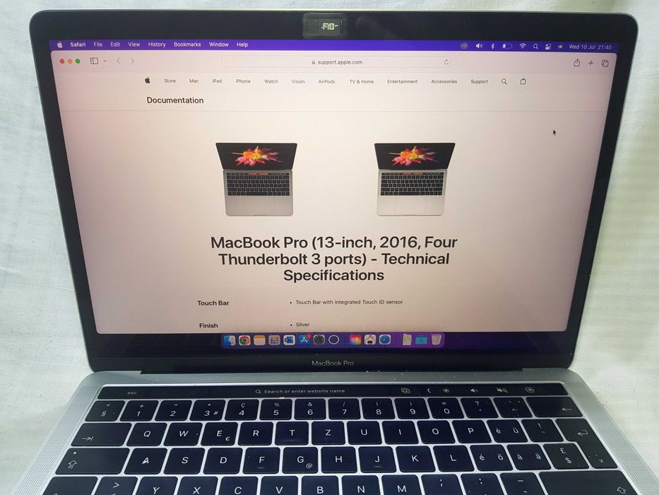 APPLE MacBook PRO 13" cu touchbar, 1TB, i5 2.9GHz, 8GB RAM