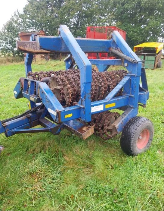 Tavalug 4,5 metri  pe roti