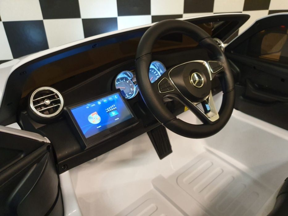 Двуместен акумулаторен джип Mercedes GLC63 MP4 видео дисплей, 4x4