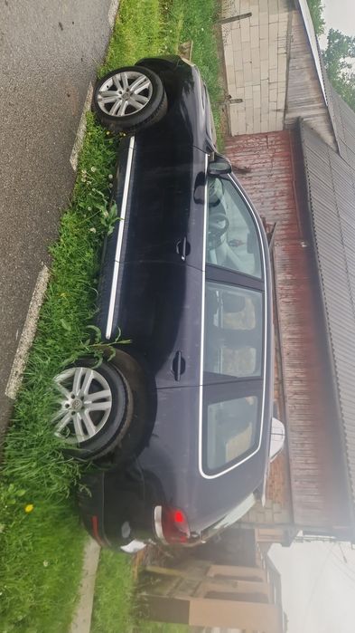 Vând  sau schimb touareg cu animale